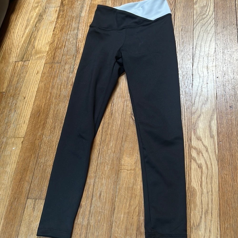 sls apparel Kid’s Black and White Criss Cross Leggings Size S